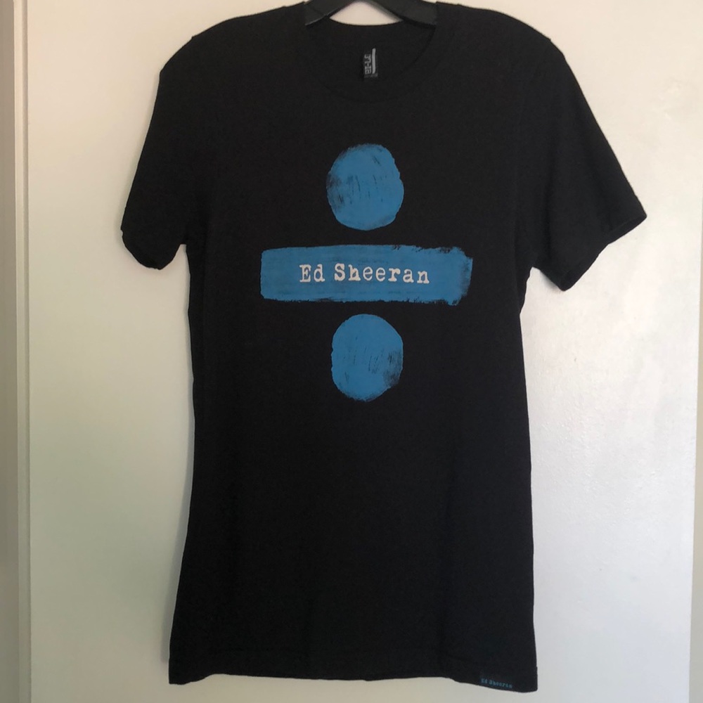 ED SHEERAN TEE.